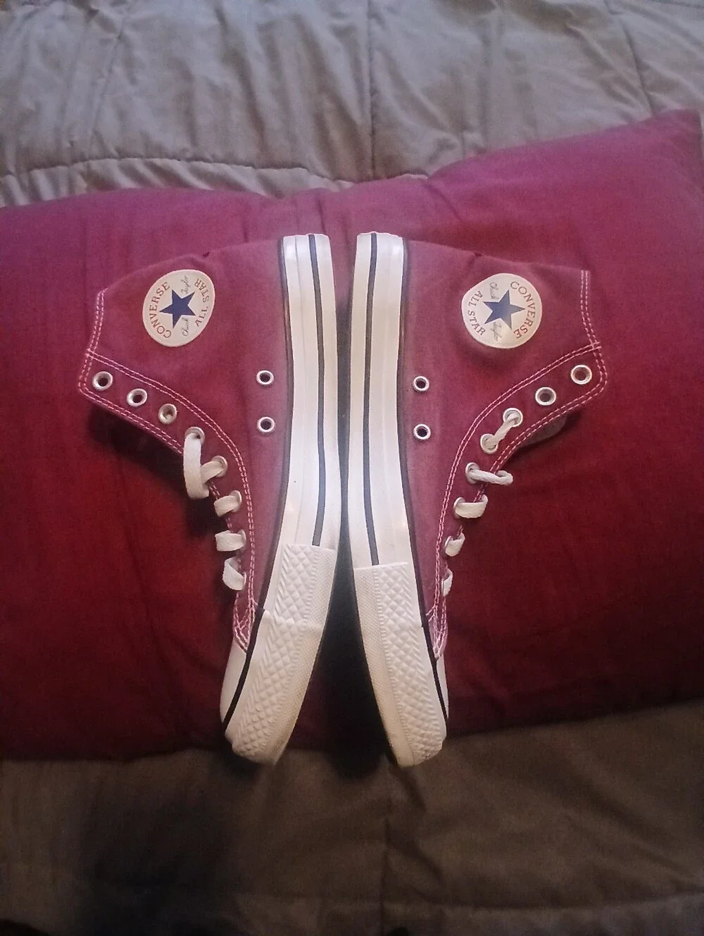 Converse Chuck Taylor All Star High Top Sneakers - Burgundy